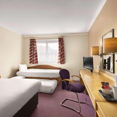 Days Inn Hamilton Kültér fotó