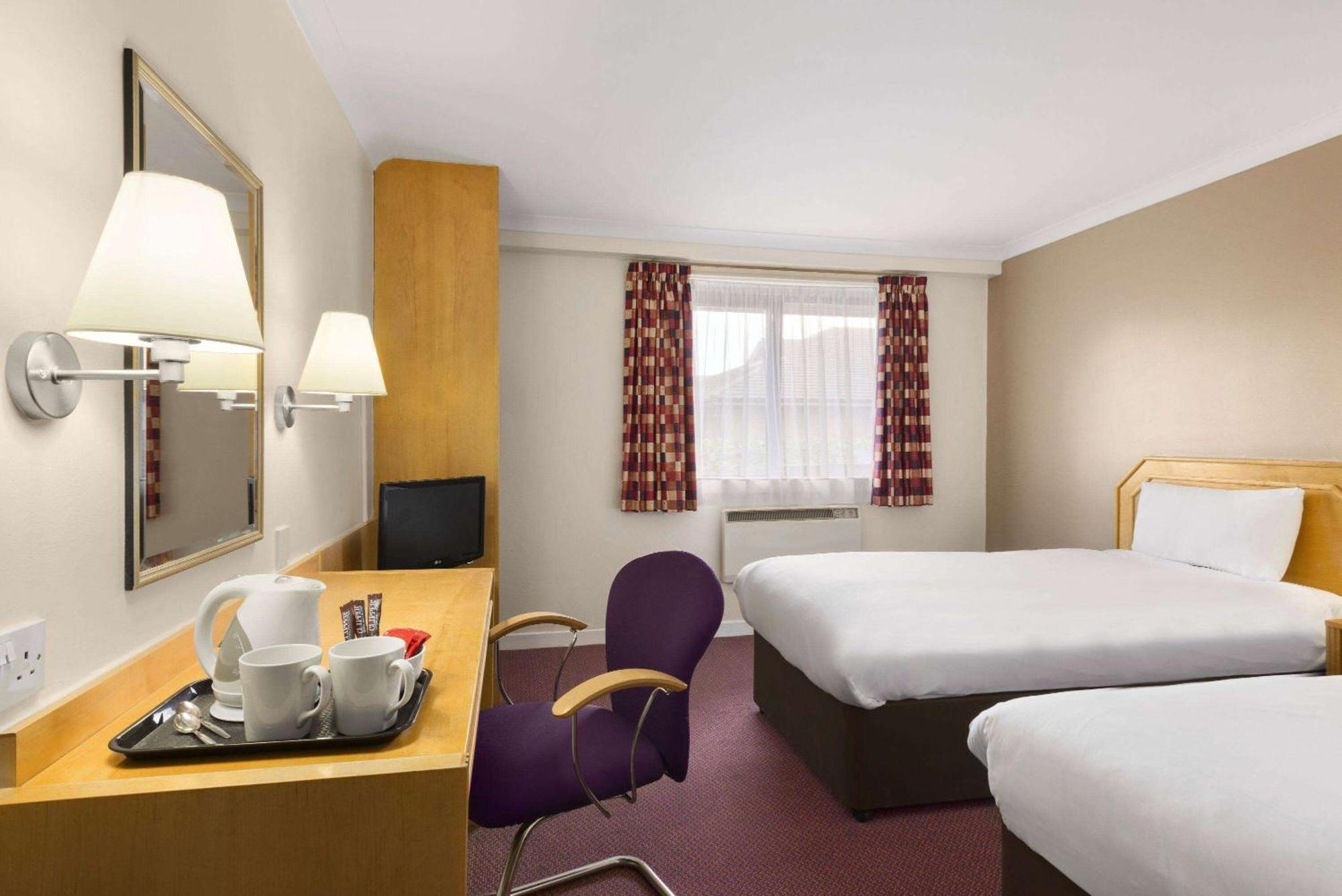Days Inn Hamilton Kültér fotó